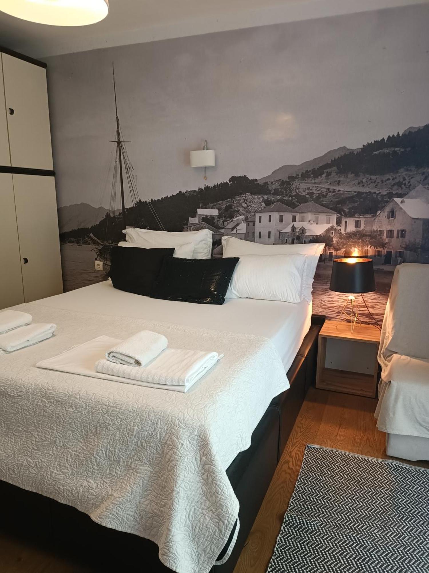 Old Port Lejlighed Baška Voda Eksteriør billede